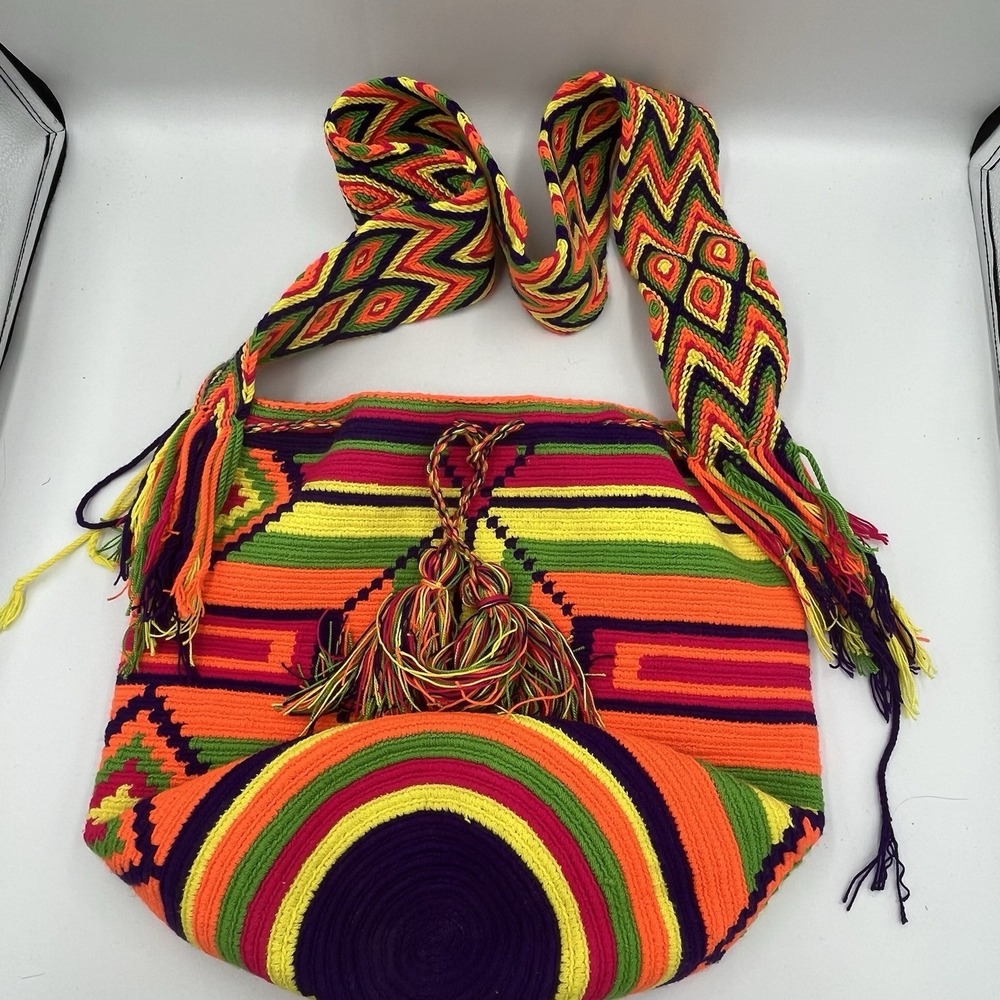 Vibrant Colorful Mochila Wayuu Handbag Purse Handmade Original Unique Boho Fun - Picture 3 of 16